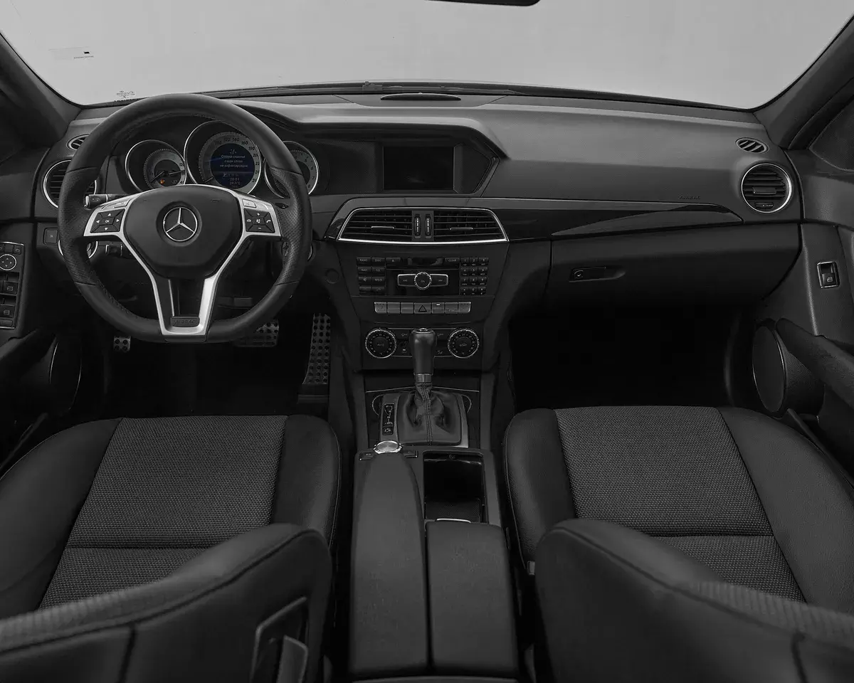 Mercedes benz C-Класс