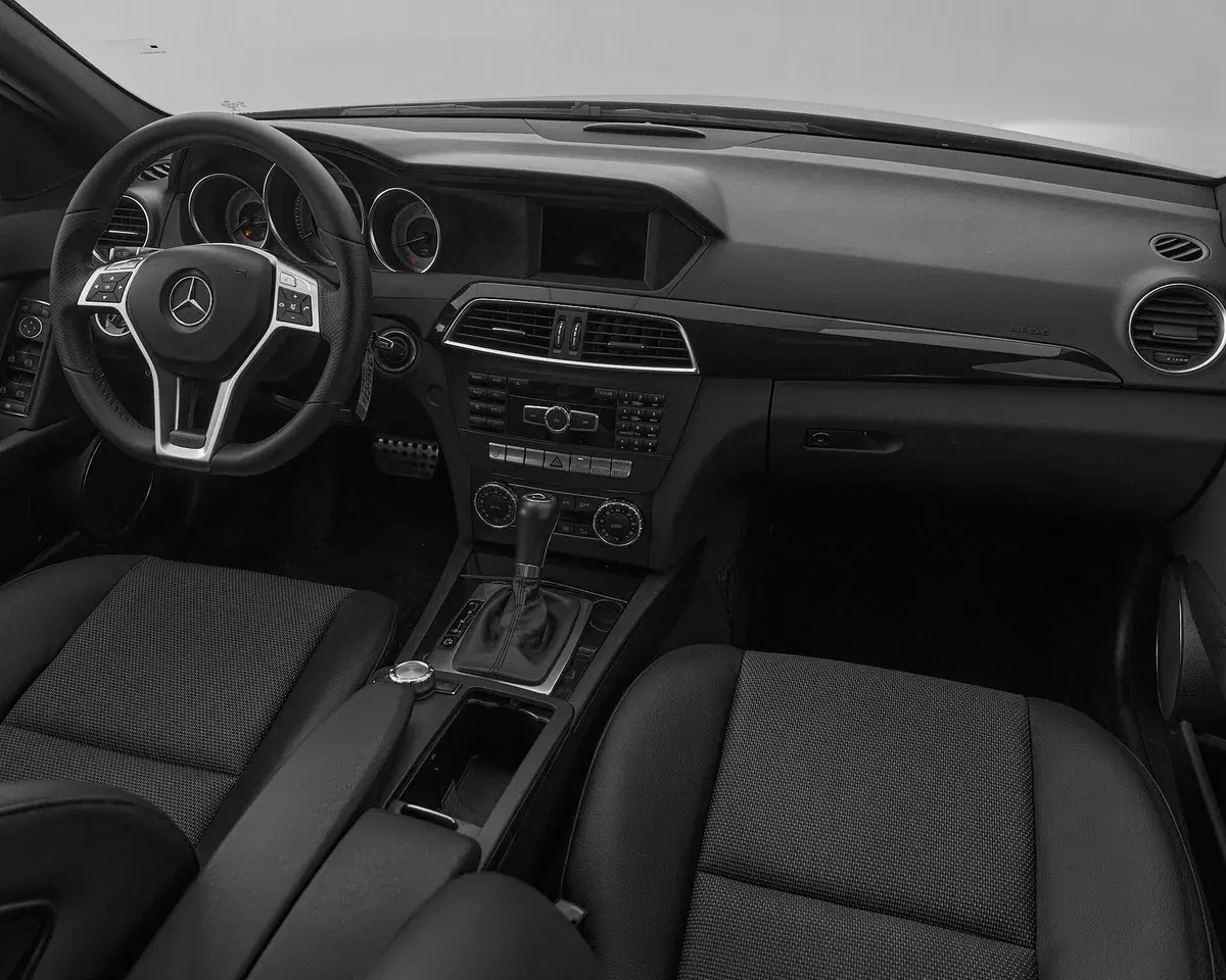 Mercedes benz C-Класс