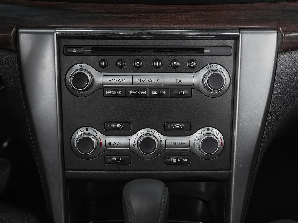 Nissan Teana