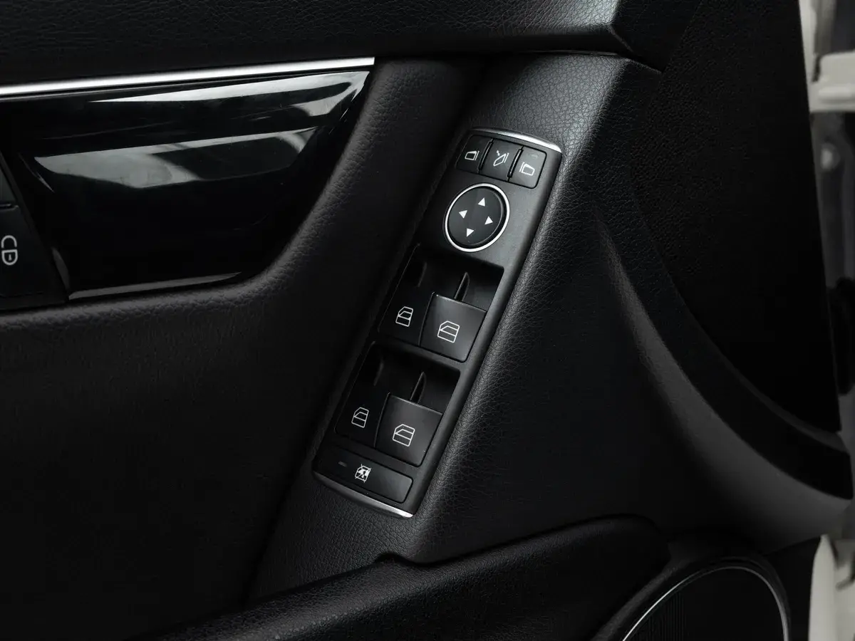 Mercedes benz C-Класс