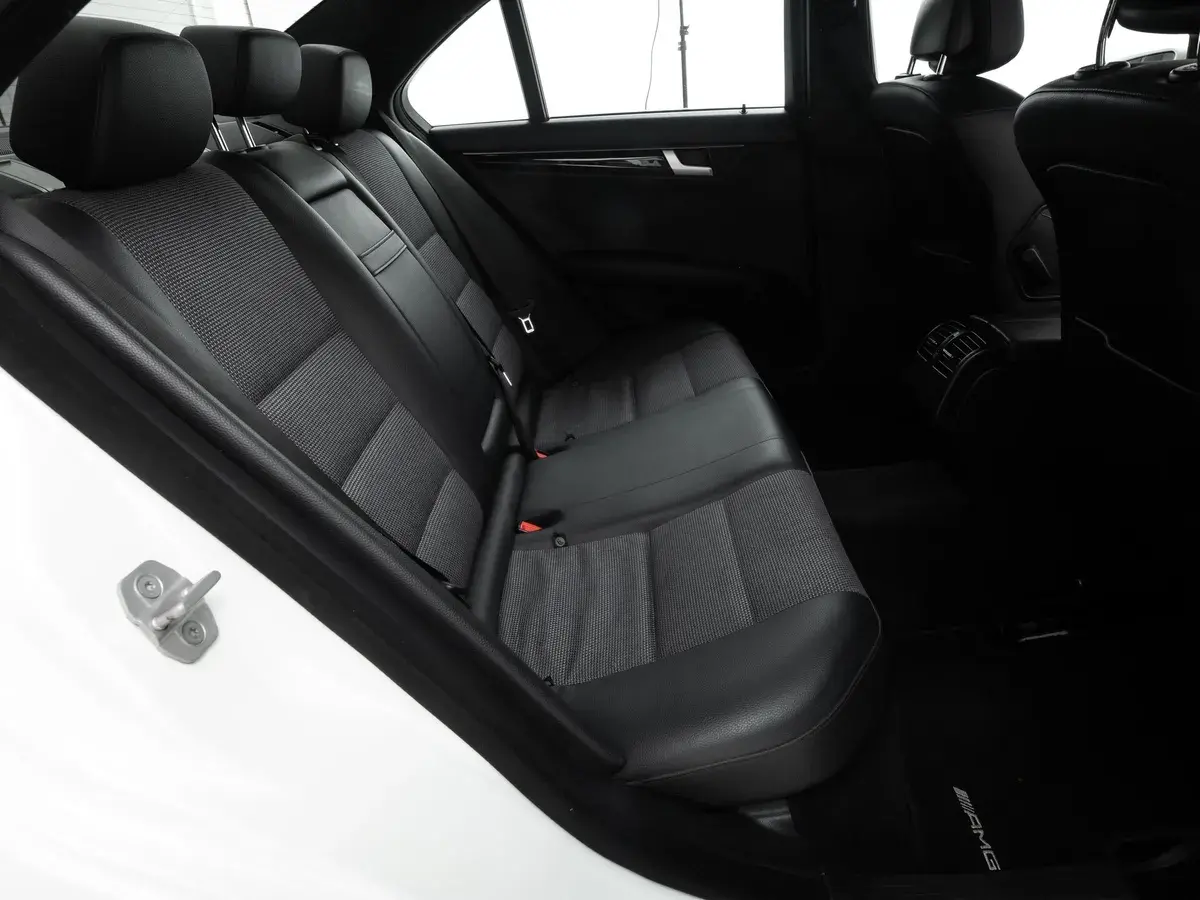 Mercedes benz C-Класс