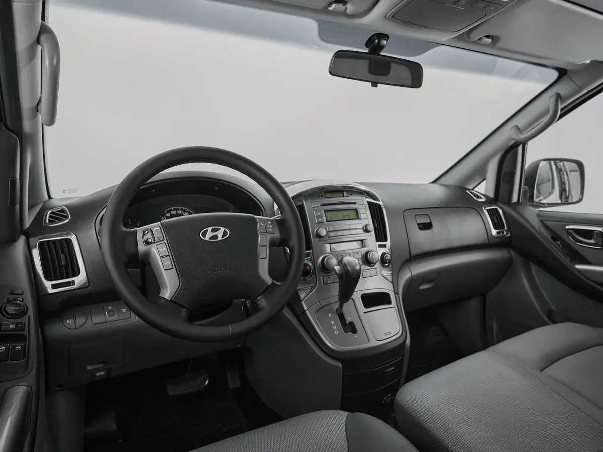 Hyundai Grand Starex