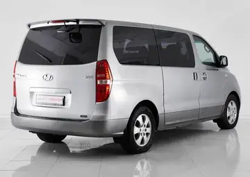 Hyundai Grand Starex Вид 4