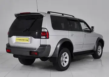 Mitsubishi Pajero Sport Вид 4