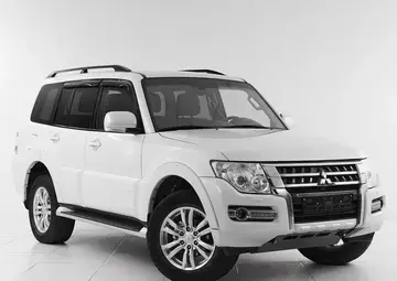 Mitsubishi Pajero Вид 3