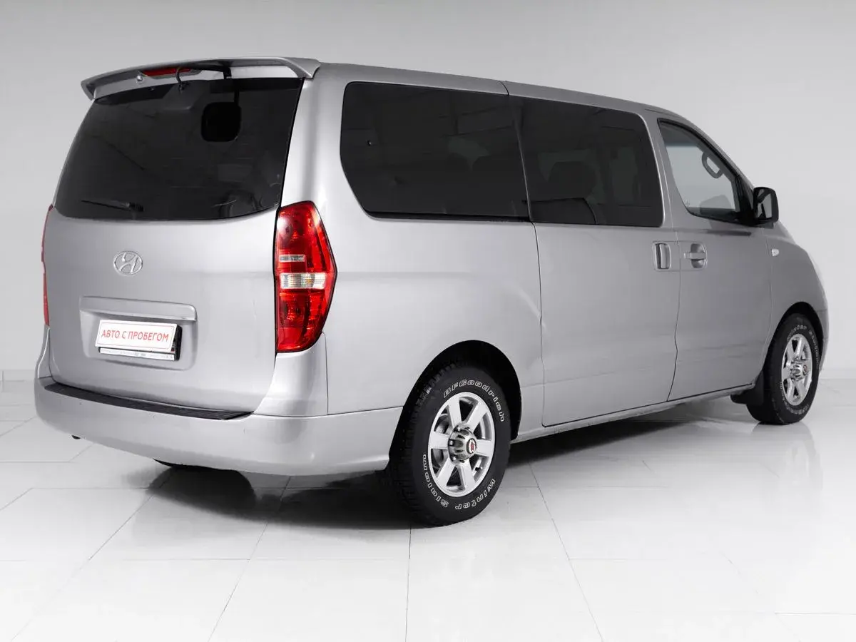 Hyundai Grand Starex