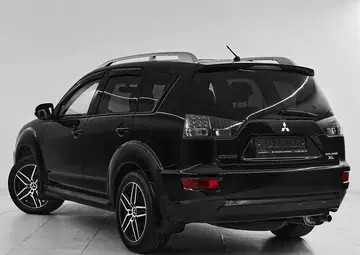 Mitsubishi Outlander Вид 4