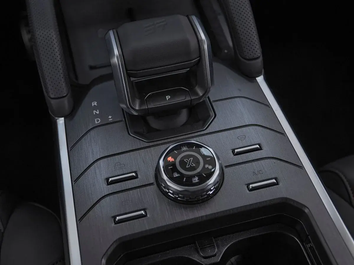 Jetour T2