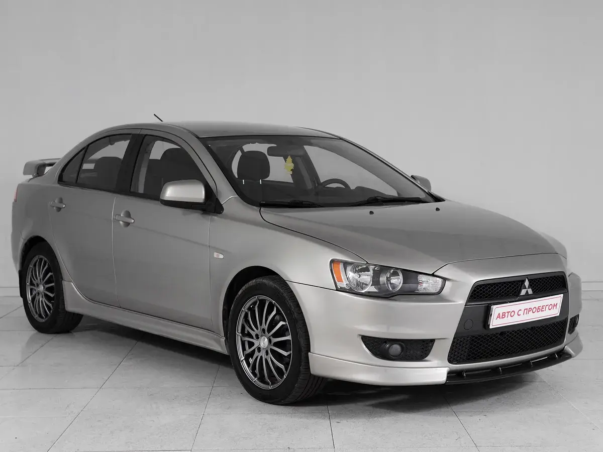 Mitsubishi Lancer