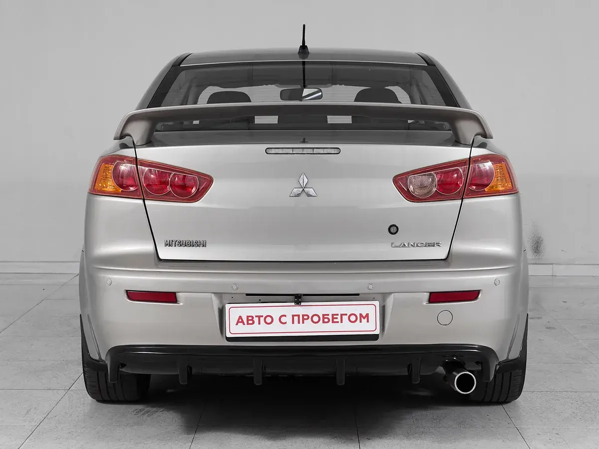 Mitsubishi Lancer
