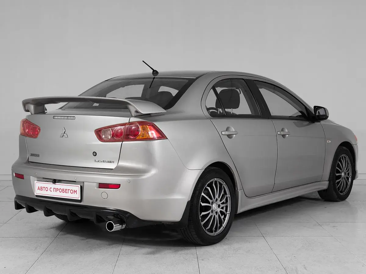 Mitsubishi Lancer