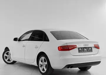Audi A4 Вид 4