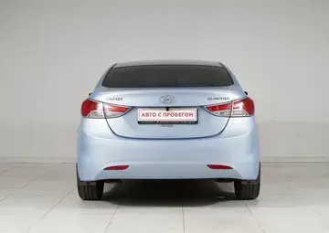 Hyundai Elantra Вид 5