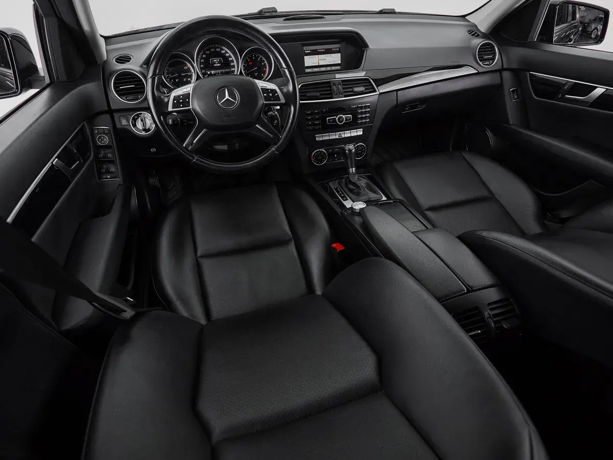 Mercedes benz C-Класс