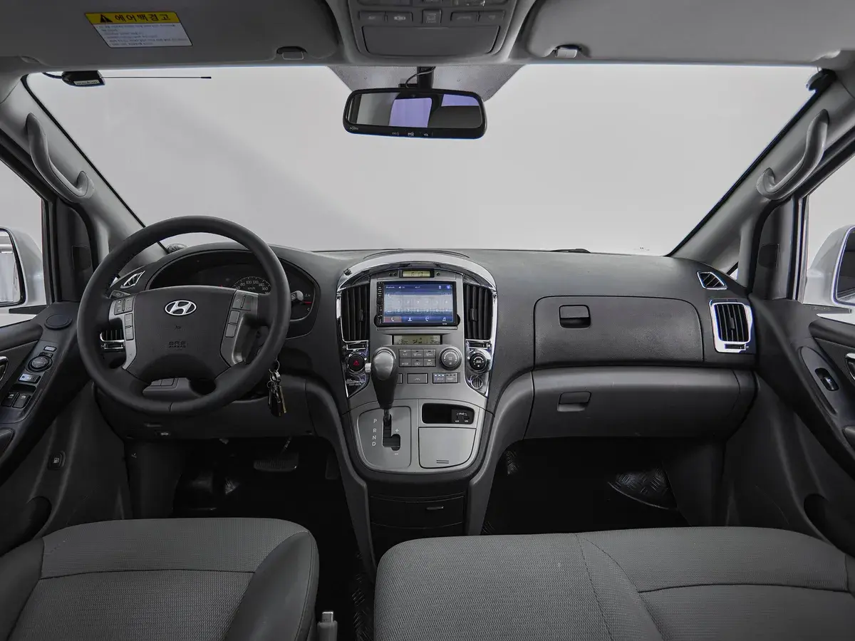 Hyundai Grand Starex