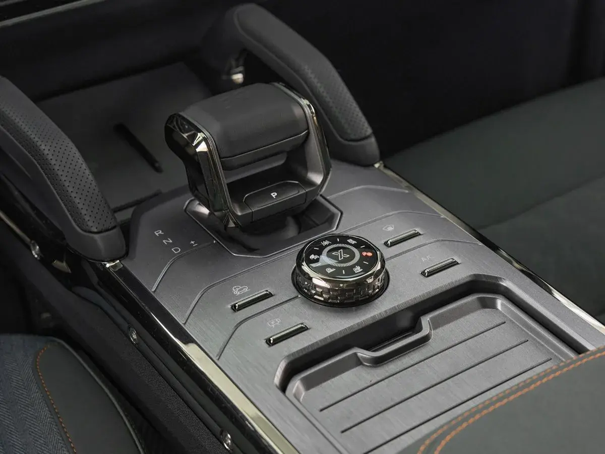 Jetour T2