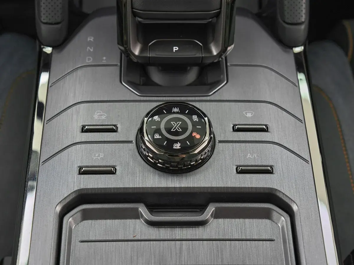 Jetour T2