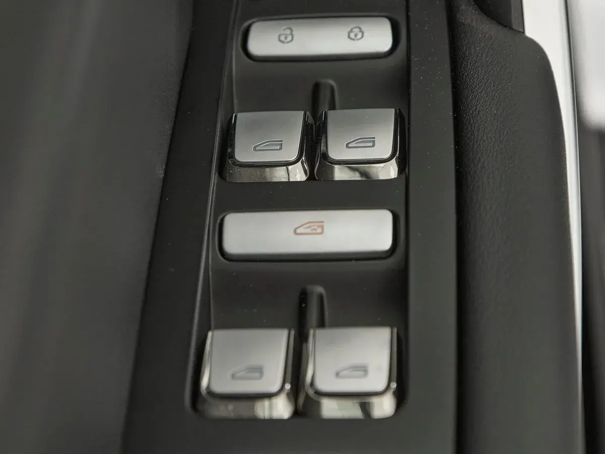 Belgee X70