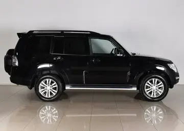 Mitsubishi Pajero Вид 5