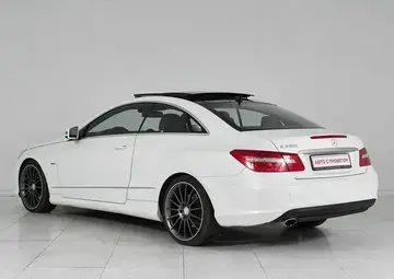 Mercedes benz E-Класс Вид 4