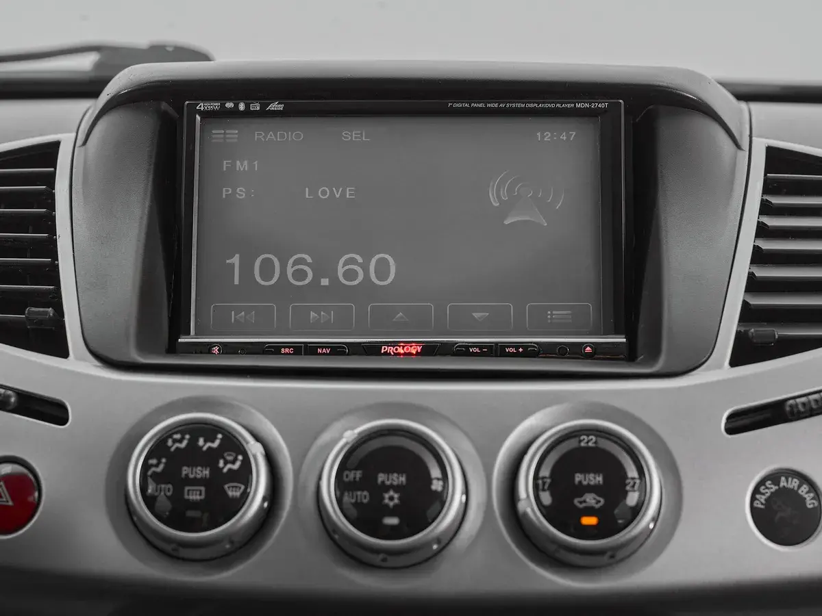 Mitsubishi L200