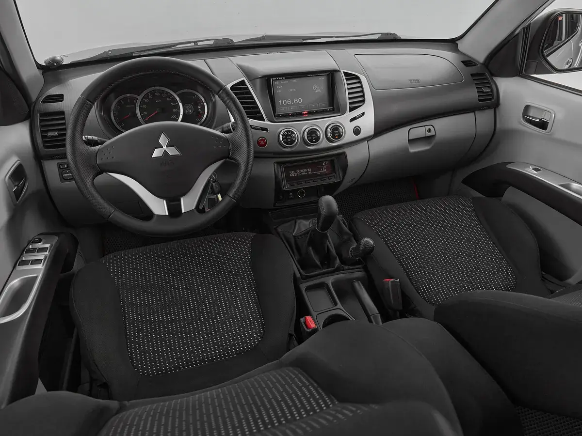 Mitsubishi L200