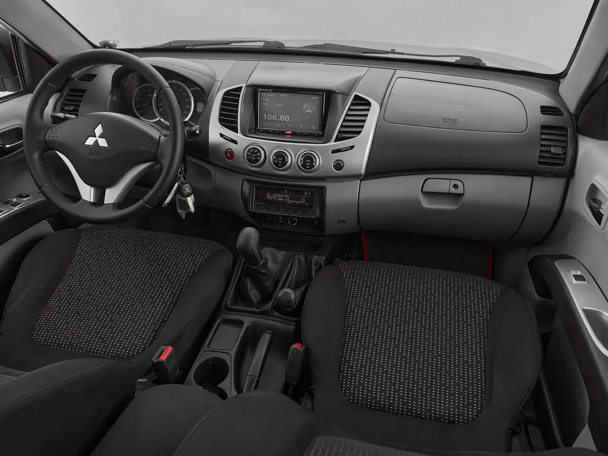 Mitsubishi L200