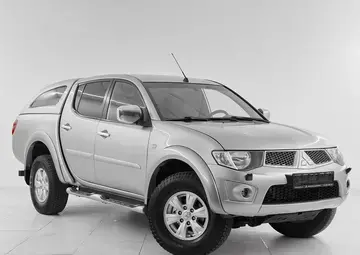 Mitsubishi L200 Вид 3