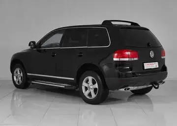 Volkswagen Touareg Вид 4