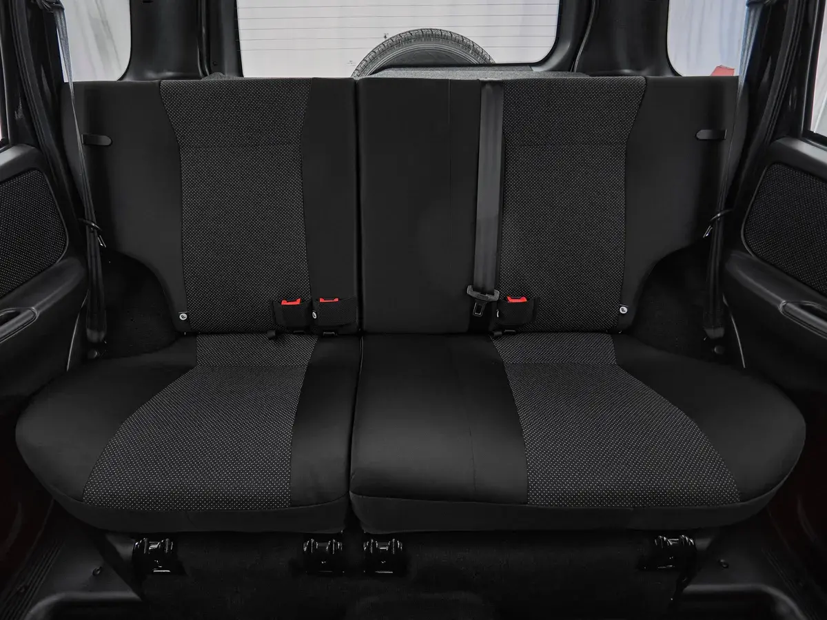 Lada Niva Travel
