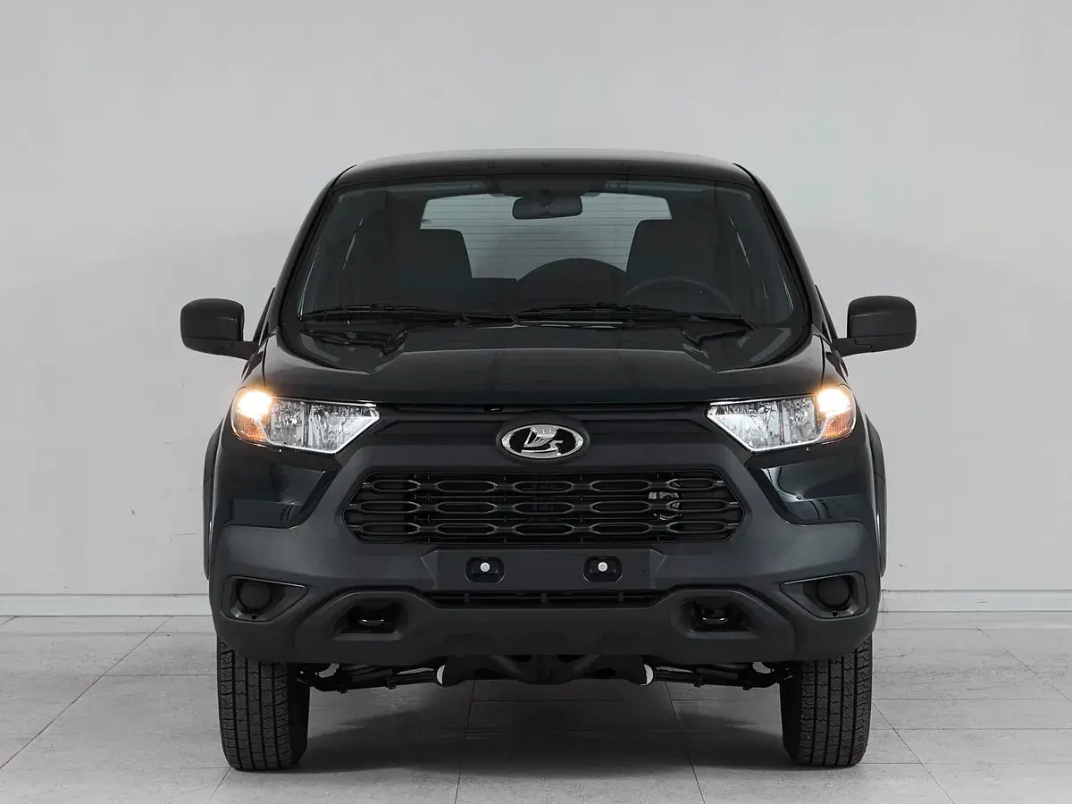 Lada Niva Travel