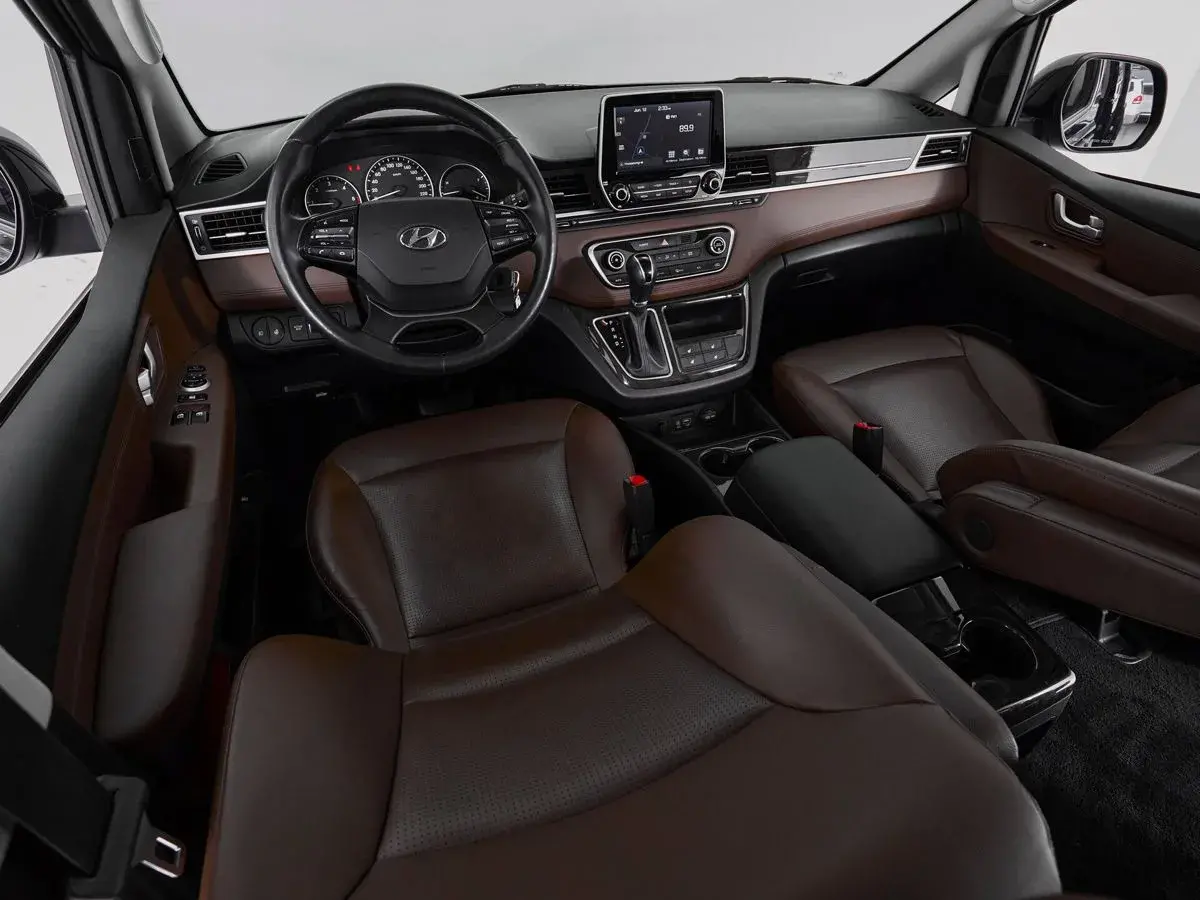 Hyundai Grand Starex