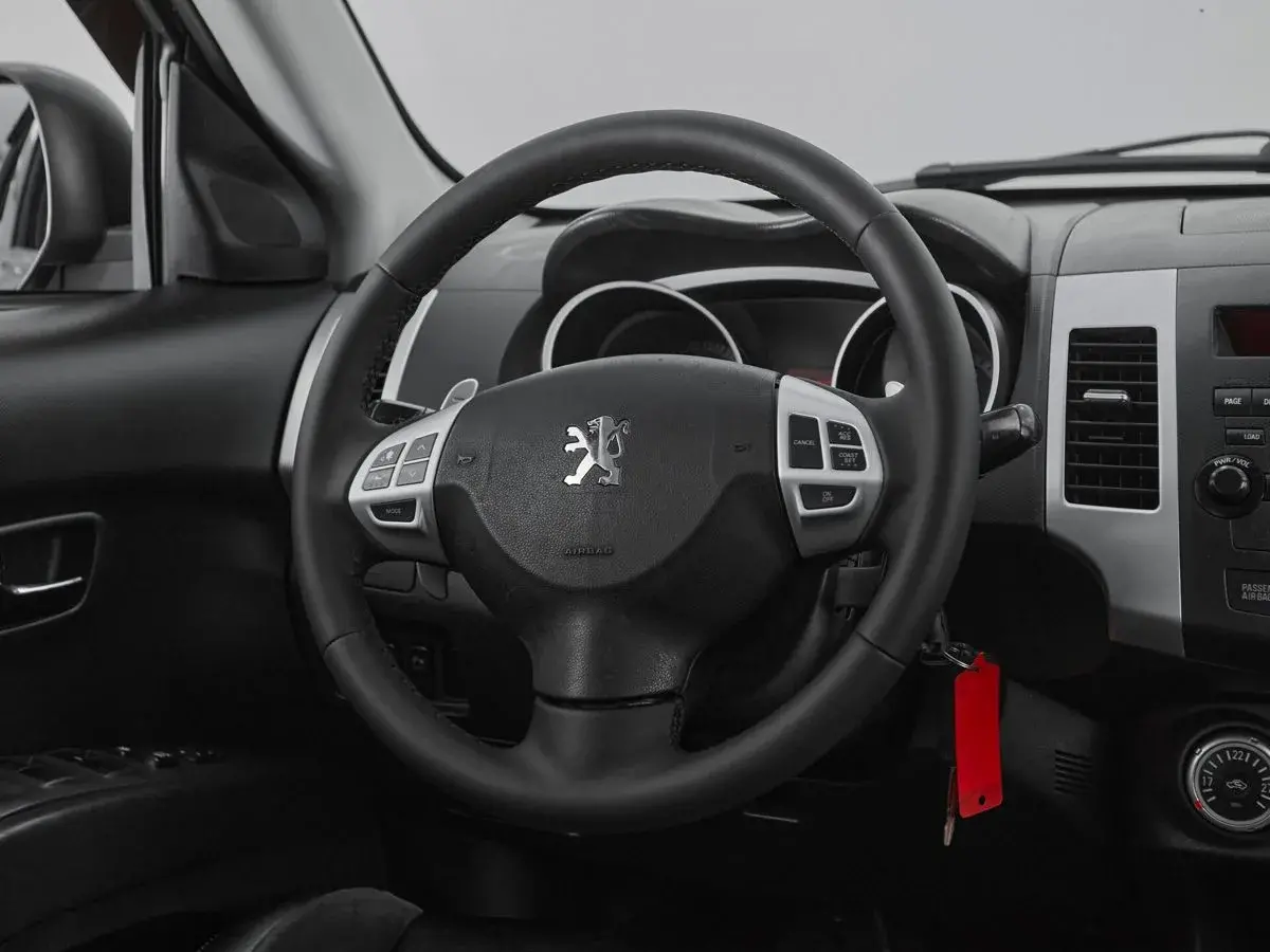 Peugeot 4007