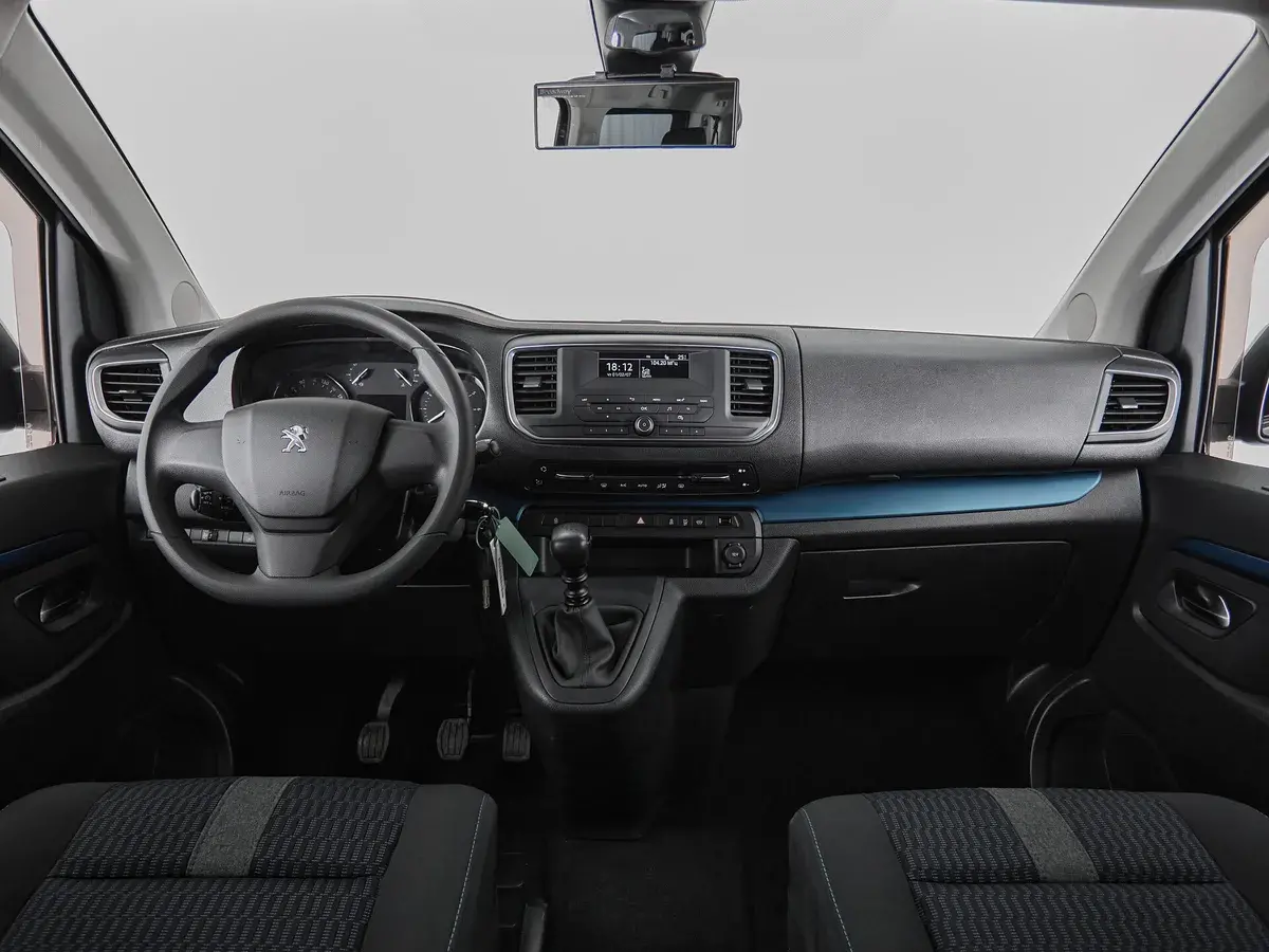 Peugeot Traveller