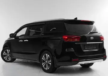 Kia Carnival Вид 4