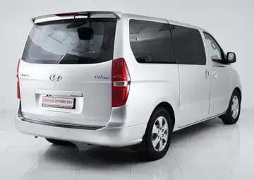 Hyundai Grand Starex Вид 4