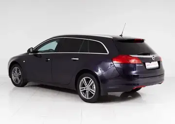 Opel Insignia Вид 4