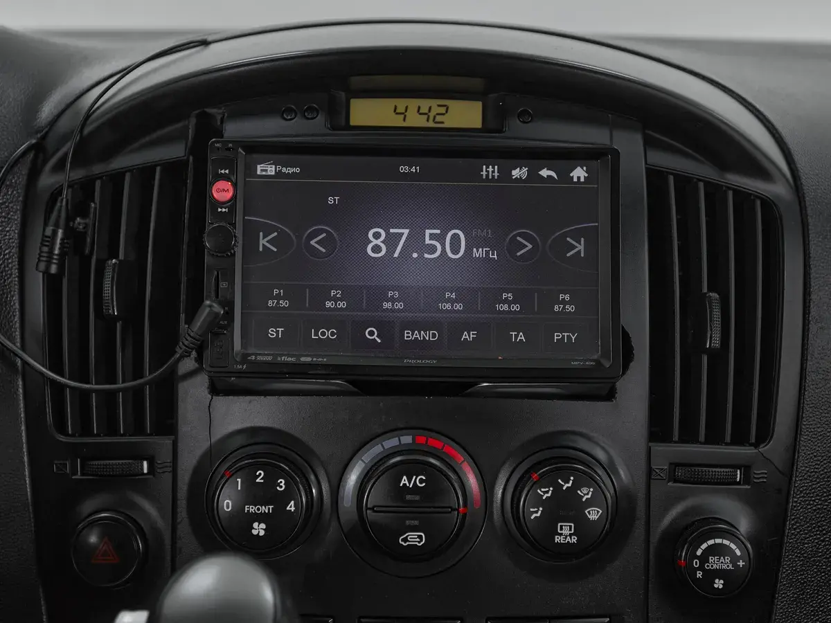 Hyundai Grand Starex