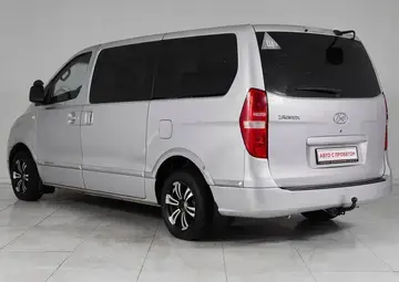 Hyundai Grand Starex Вид 4