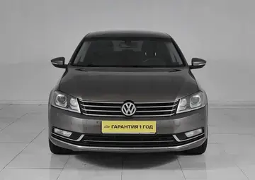 Volkswagen Passat Вид 2