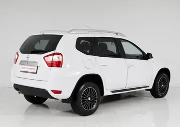 Nissan Terrano Вид 4