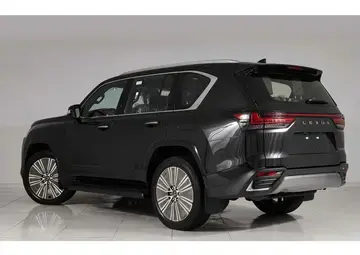 Lexus LX Вид 4