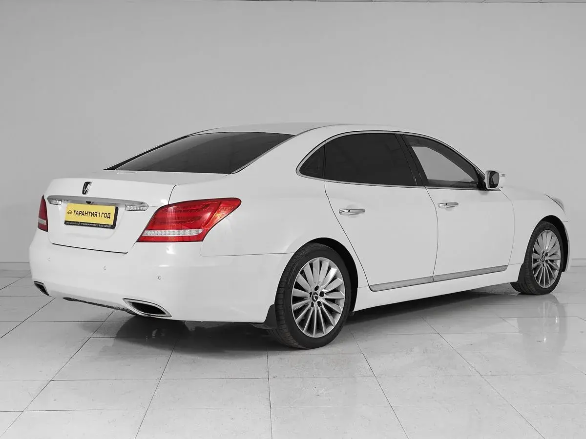 Hyundai Equus