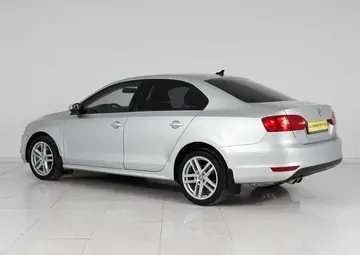 Volkswagen Jetta Вид 4