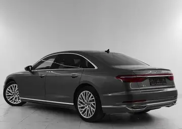 Audi A8 Вид 4