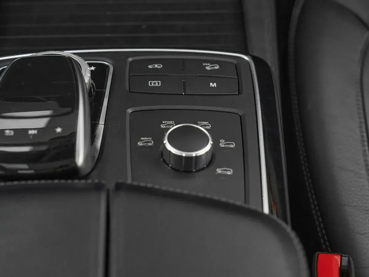 Mercedes benz GLS