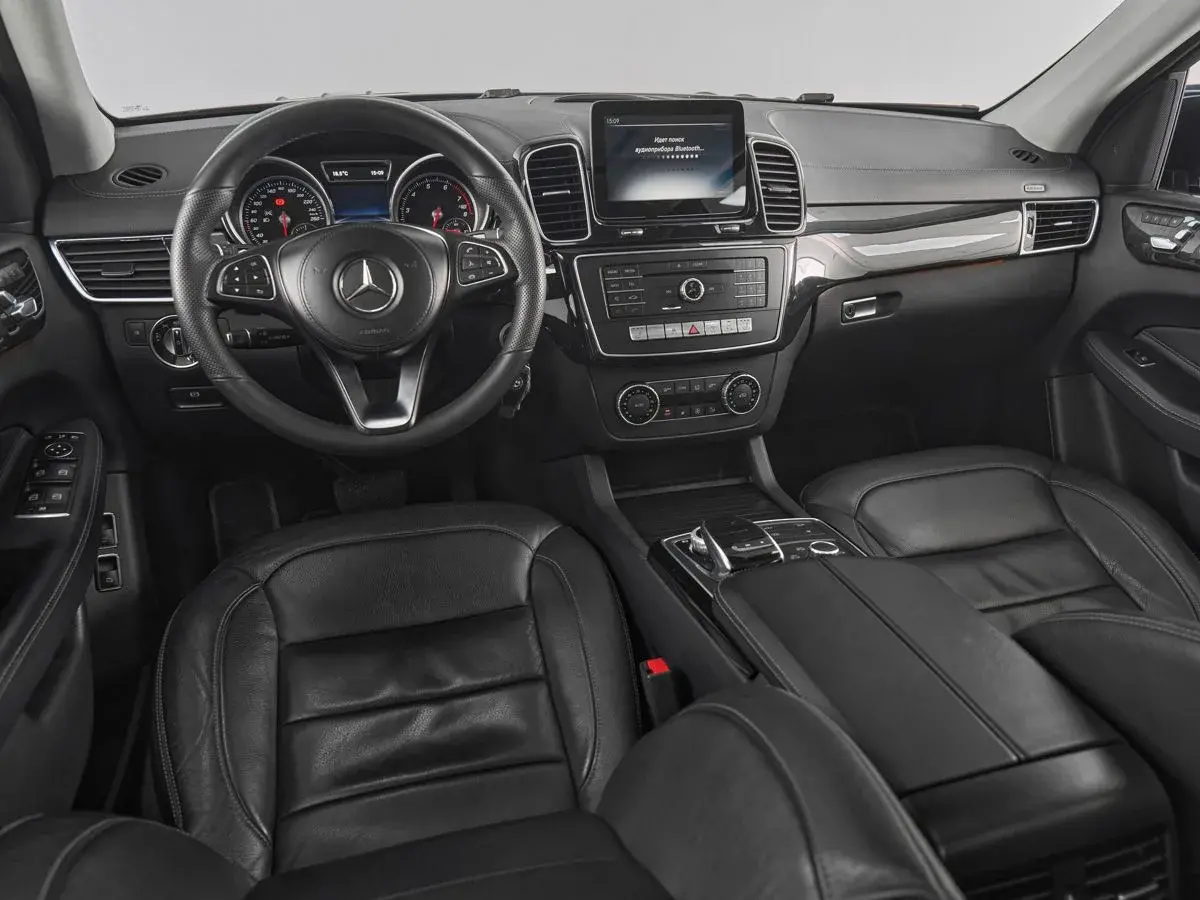 Mercedes benz GLS