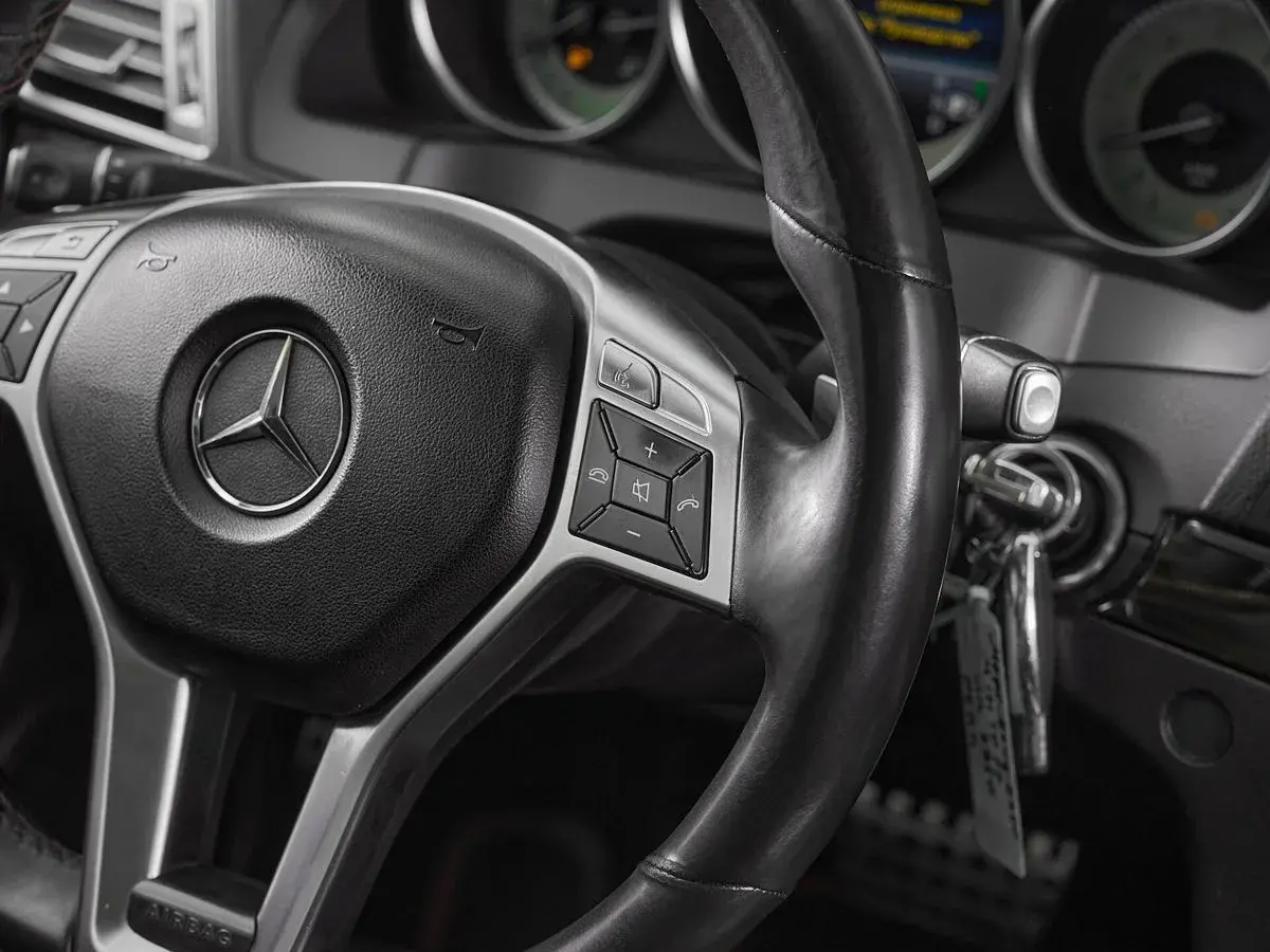 Mercedes benz E-Класс