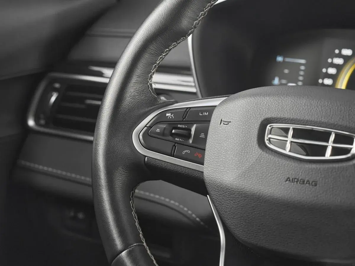 Geely Atlas Pro