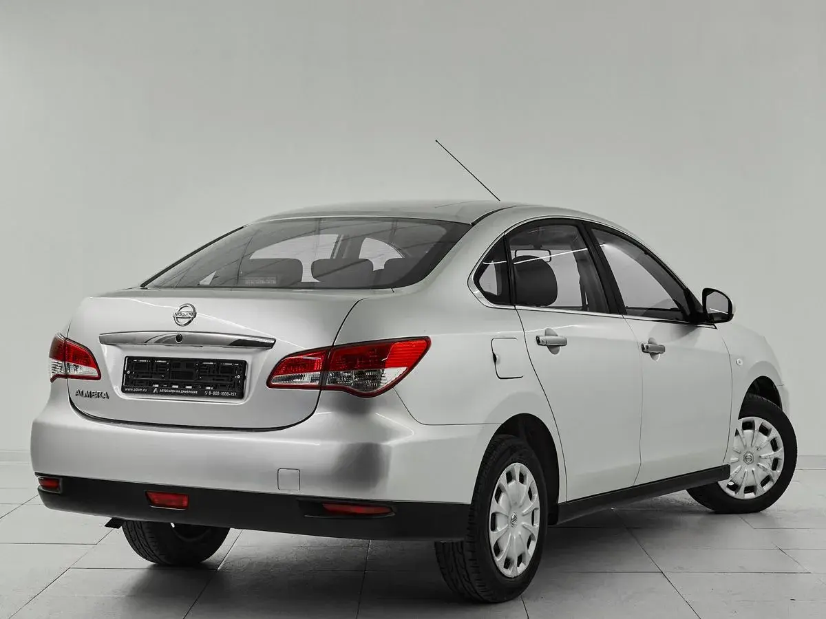 Nissan Almera